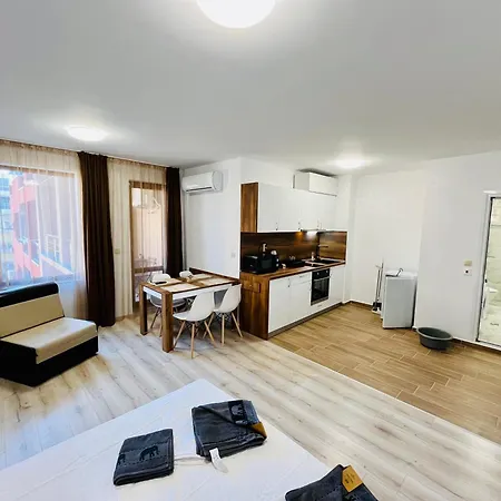 Apartment студиа тутхон *
