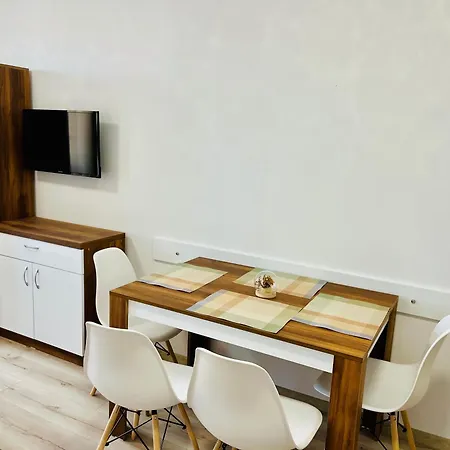 студиа тутхон Apartment *